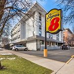 Super 8 By Wyndham Chicago Il