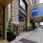 Hampton Inn Majestic Chicago Theatre District