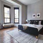 Sonder — North Wells — Stunning 3Br
