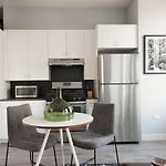 The Plymouth Classic Suites By Sonder