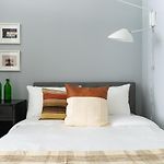 The Plymouth Deluxe Suites By Sonder