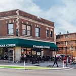 Convenient & Newly Decorated 1Br Apartment - Roscoe 1D