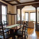 Wrigley Oasis! Steps From The Field! - 3Bd 1Ba