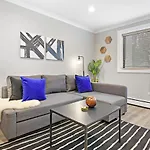 Sophisticated Studio Apartment With Modern Kitchen - Oakdale Od2 Rep