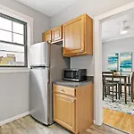 Apartment Captivating 1br With Full Kitchen - Belmont I4