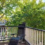 Chicago Guest House On Newport