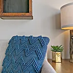 Stylish 2br Pad With Up-to-date Comforts - Halsted Rep Apartment