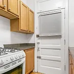 Conveniently Located 1br - Marshfield E2