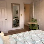 Hyde Park Modern Private Room - Near Univ Of Chicago