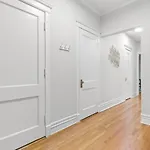 Apartment Indulging 2br In Festive Boystown - Buckingham 1