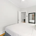 Apartment Indulging 2br In Festive Boystown - Buckingham 1