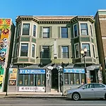 Feel The Vibe 2br Designer - Halsted 3d Chicago
