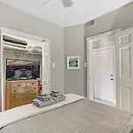 Apartment Feel The Vibe 2br Designer - Halsted 3d Chicago
