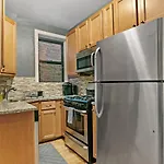 Feel The Vibe 2br Designer - Halsted 3d * Chicago