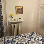 Hollywood Llc Homestay