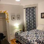 Hollywood Llc Chicago