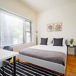 3-Bedroom Gem Apt With In-Unit Laundry - Lawndale 1 & 2 Rep
