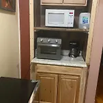 Hollywood Llc Homestay Chicago