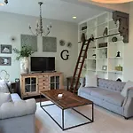 Penthouse Level, Stunning Wrigley