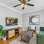 Chic 1Br Apt Close To Everything - Marshfield E3