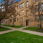 1Br Relaxing Apt In Lakeview Close To Restaurants - Belmont H6
