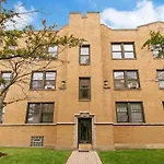 Well-Furnished 1Br Apt In Popular Spot - Belmont J3