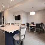 Apartment Penthouse Level, Stunning Wrigley Chicago