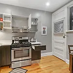 Homey 2br Unit In Boystown, Steps From Everything - Stratford 2n 3n Rep Chicago