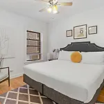Homey 2br Unit In Boystown, Steps From Everything - Stratford 2n 3n Rep * Chicago