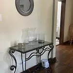 Clean, Spacious, Inexpensive Queen Br Guest house