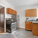 Cozy & Homey 2Br Apt In Chicago\'S Superb Location - Sunnyside 2E