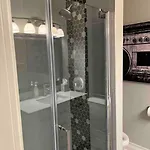 Trendy West Town Flat - 2 Bed / 1.5 Bath W Parking Apartment *