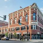 Lovely Logan Square 2-Bedroom In Chicago