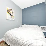 Modern 2 Bedroom In Avondale