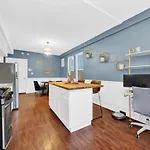 Apartment Modern 2 Bedroom In Avondale Chicago