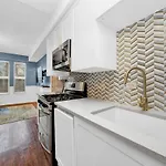 Apartment Modern 2 Bedroom In Avondale *