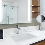 Hilton Garden Mccormick Place Hotel 3*