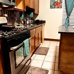 Clean, Spacious, Inexpensive Queen Br Guest house
