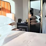 Hotel Arlo
