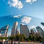 Hotel Fairfield And Downtown/ Magnificent Mile