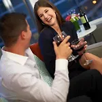 Kinzie Hotel 4*