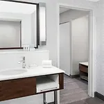 Hampton & Chicago-downtown 3*