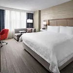 Hampton & Chicago-downtown 3*