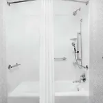 Hampton & Chicago-downtown 3*