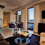 Thompson Chicago, By Hyatt 4*