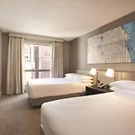 Hilton Magnificent Mile Hotel 3*