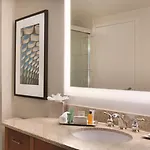 Hotel Hilton Magnificent Mile 3*