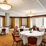 Hilton Magnificent Mile
