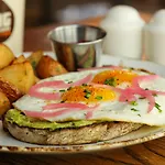 Felix Hotel 4*