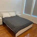 Adorable 2 Bedroom Apartment With Free Street Parking
